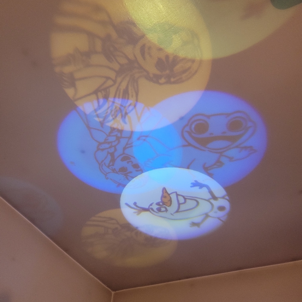 Disney Collectable - Picture 6 of 6